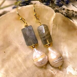 Natural Sparkling Labradorite & White Freshwater Baroque Pearl Artisan Earrings